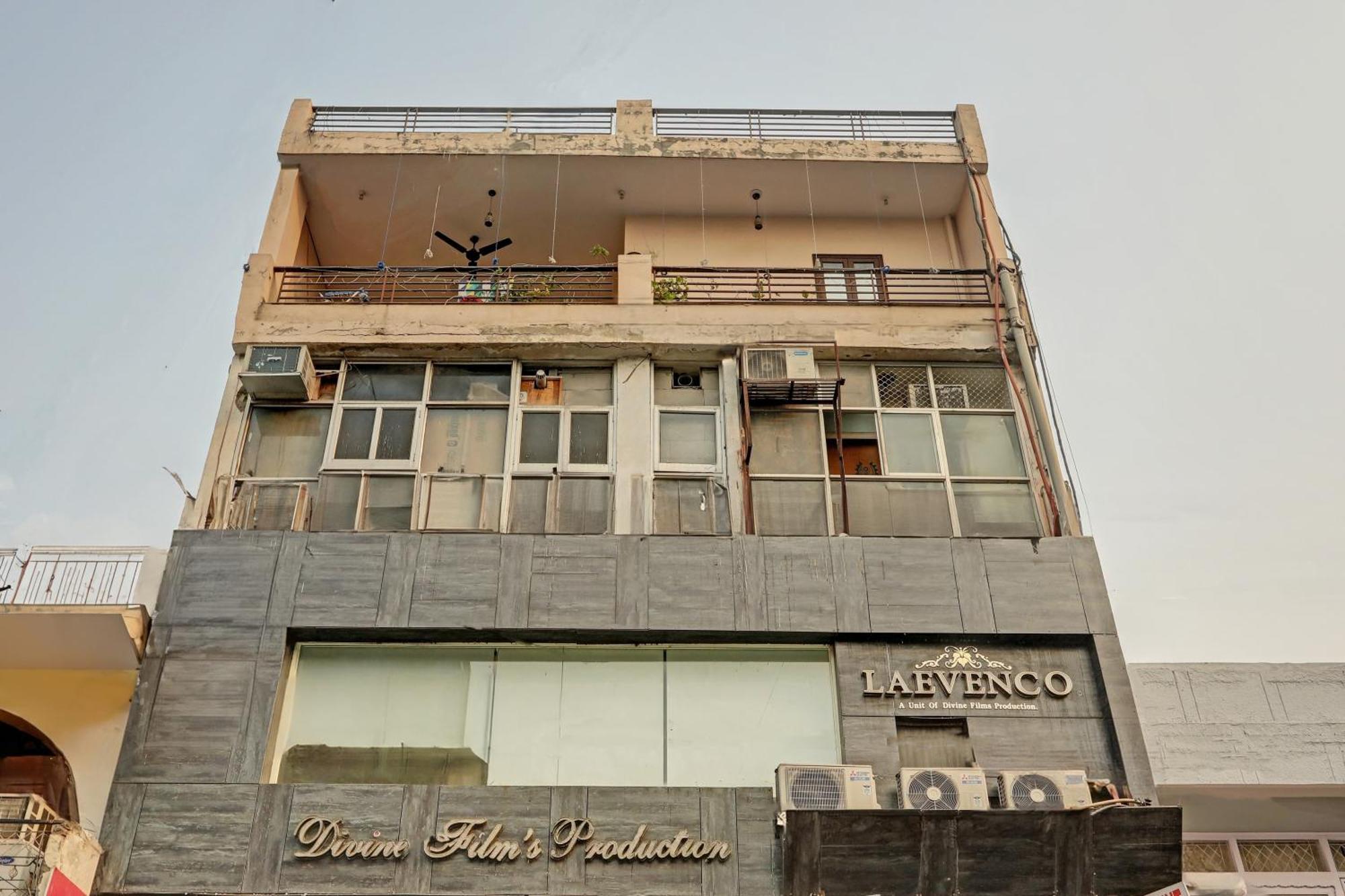 Hotel O Kanak Palace Nueva Delhi Exterior foto